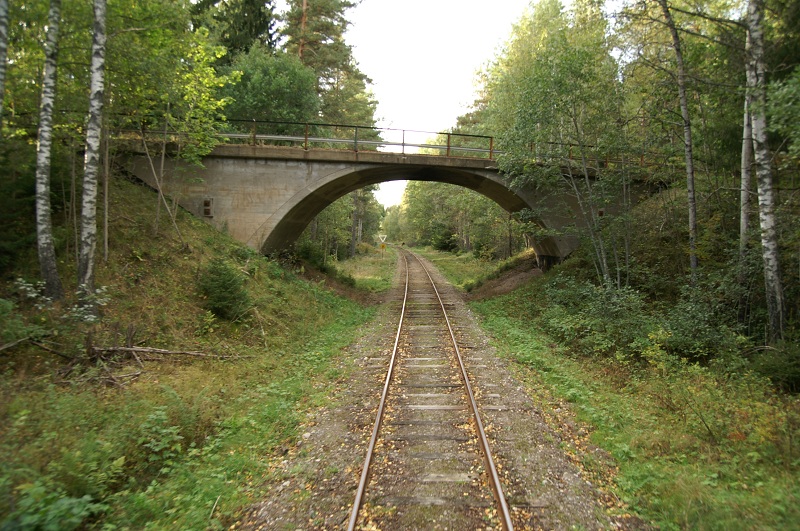 Korsning med gamla riksvägen i Lilla Mon. Foto: Mats Abramson